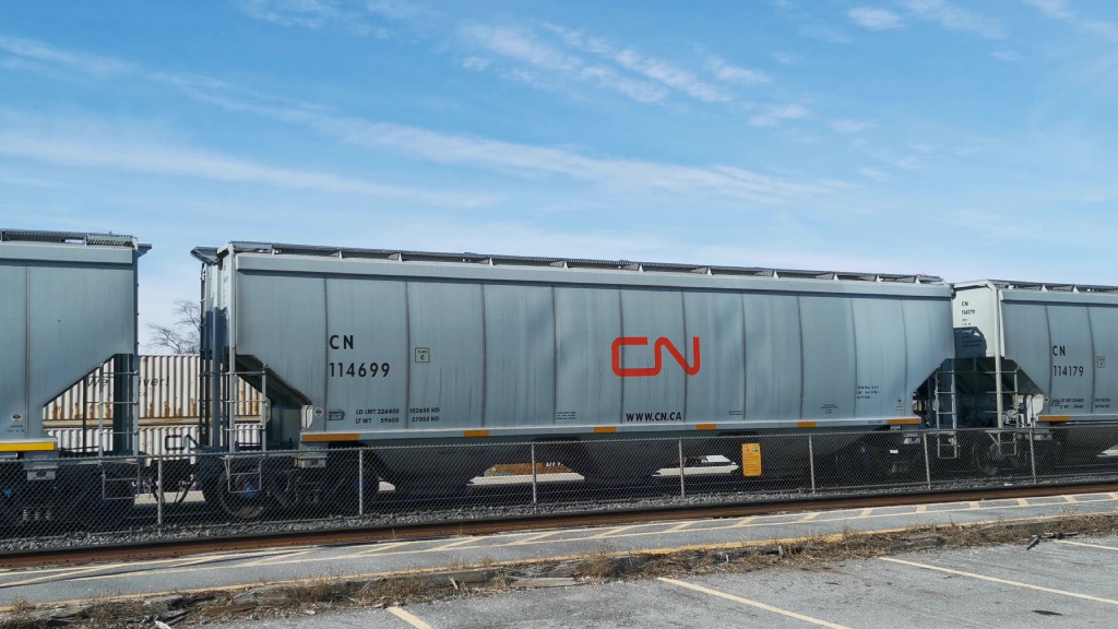 CN 114699